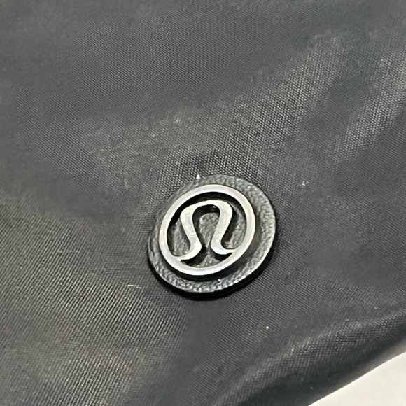 Lululemon Expandable Tote Black Bag - Picture 13 of 16